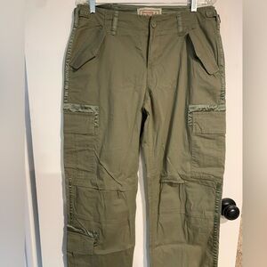 Abercrombie NWT “2000s Utility Pant” Cargos